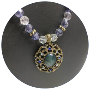𝅺DIAMOND Cut Center Blue/Green Stone Necklace💕